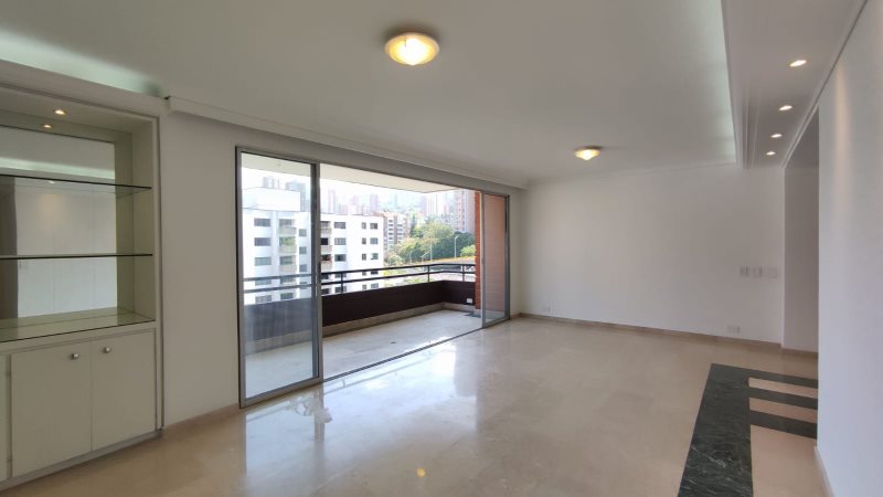 Apartamento disponible para Arriendo en Medellin Poblado Foto numero 1
