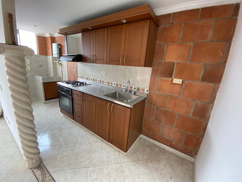 Apartamento disponible para Arriendo en Medellín Loma De Los Bernal Foto numero 1