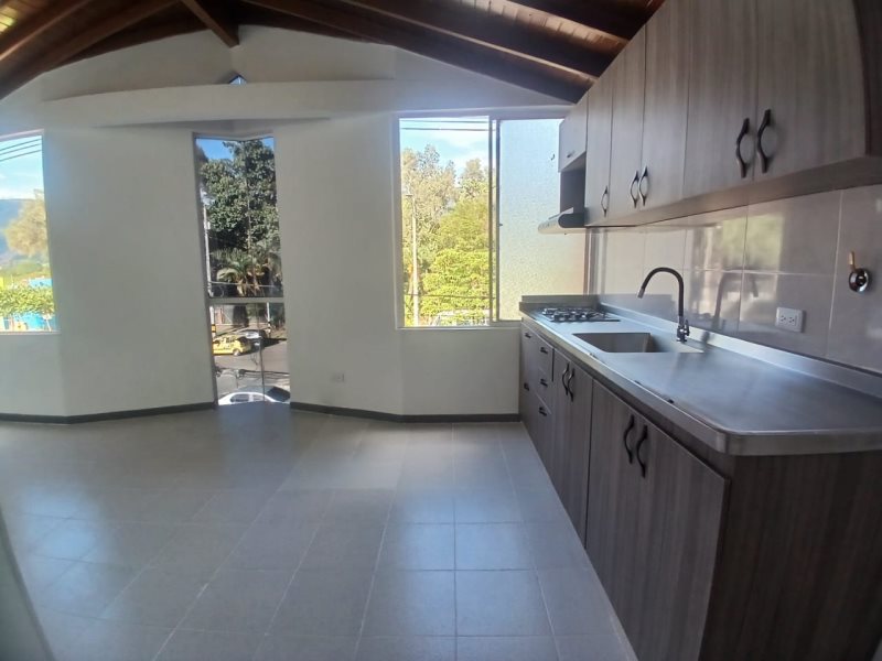 Apartamento disponible para Arriendo en Medellin Belen Las Playas Foto numero 1