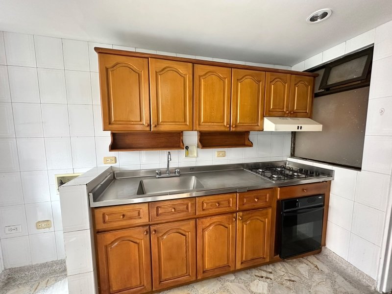 Apartamento disponible para Arriendo en Medellin con un valor de $2,800,000 código 67943
