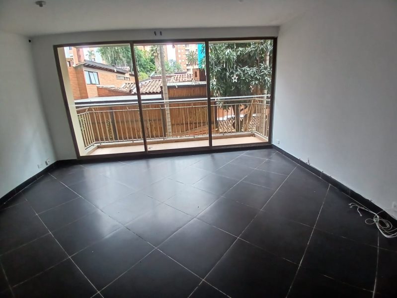 Apartamento disponible para Arriendo en Medellín Loma Bernal Foto numero 1