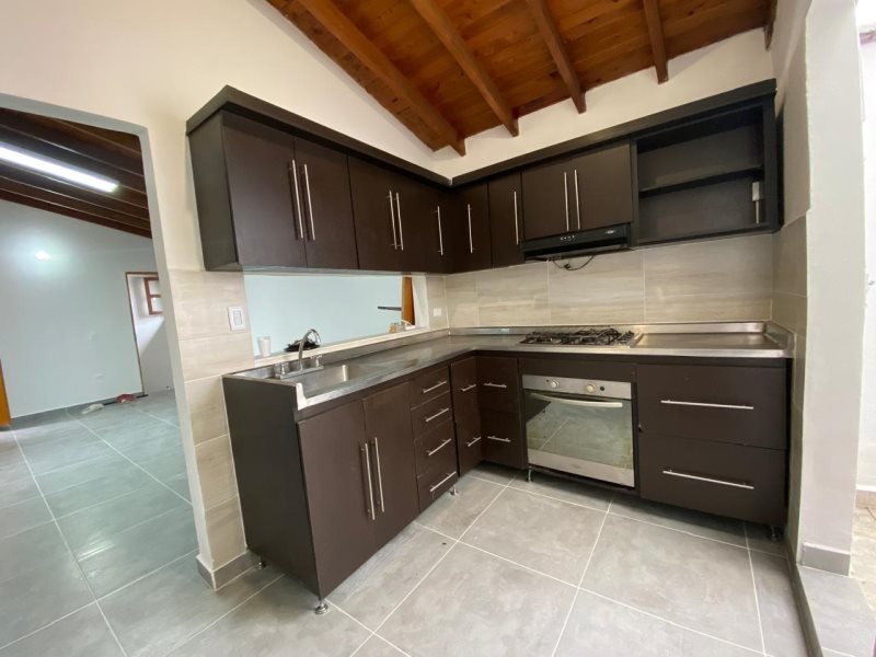Casa disponible para Arriendo en Medellin San Joaquin Foto numero 1