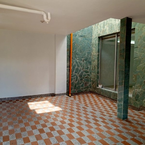 Casa disponible para Arriendo en Medellin Buenos Aires Foto numero 1