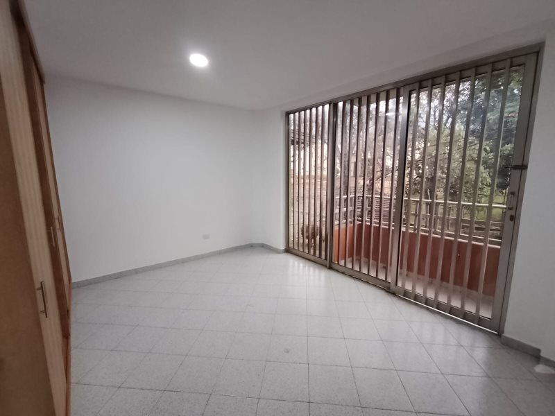 Apartamento disponible para Arriendo en Medellin Buenos Aires Foto numero 1