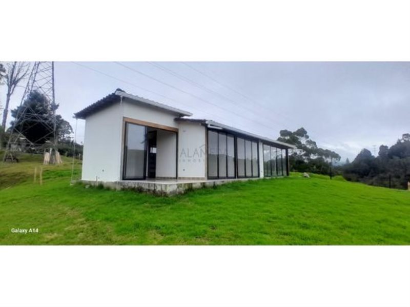 Casa-Finca disponible para Arriendo en Medellin Bello Bucaros Foto numero 1