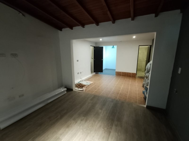 Oficina disponible para Arriendo en Medellin con un valor de $1,950,000 código 67532