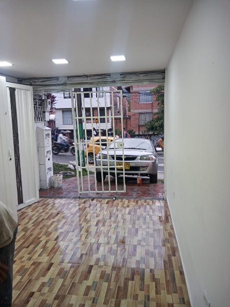 Local disponible para Arriendo en Medellin La America Foto numero 1