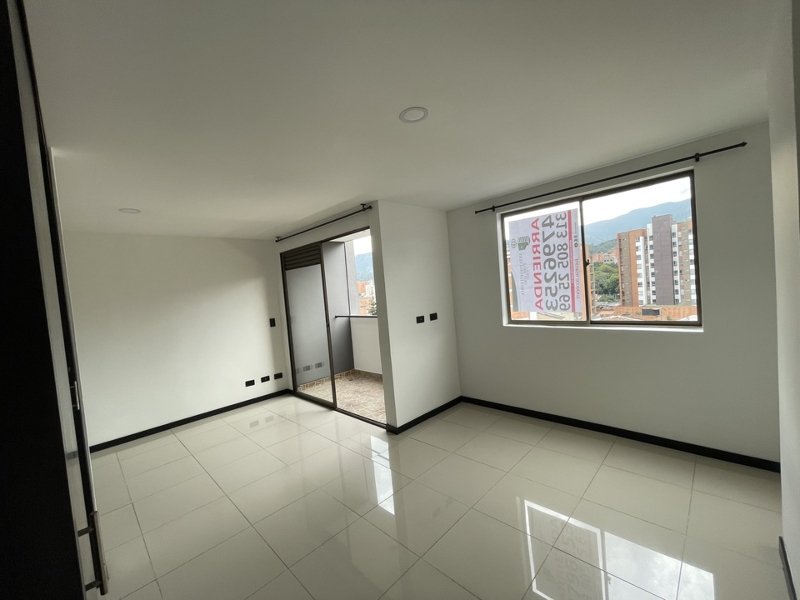 Apartaestudio disponible para Arriendo en Medellin Santa Teresita Foto numero 1