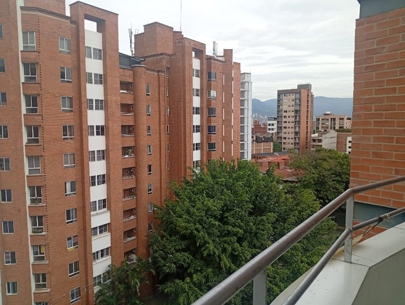 Apartamento disponible para Arriendo en Medellin Laureles Estadio Foto numero 1