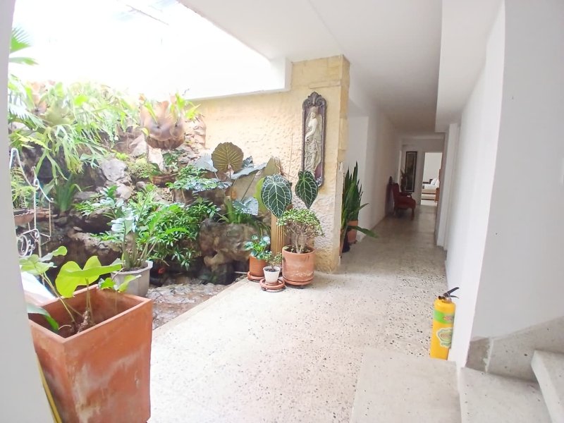 Casa disponible para Arriendo en Medellin Laureles Foto numero 1