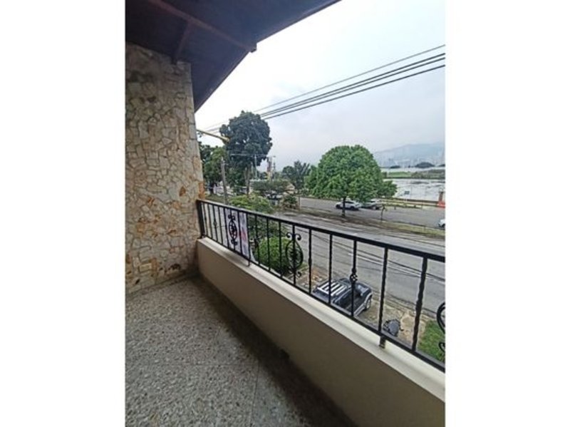 Casa disponible para Venta en Medellin Belen Las Playas Foto numero 1