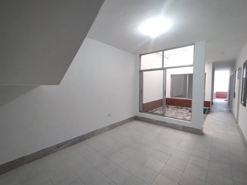 Casa disponible para Arriendo en Medellin Laureles Foto numero 1