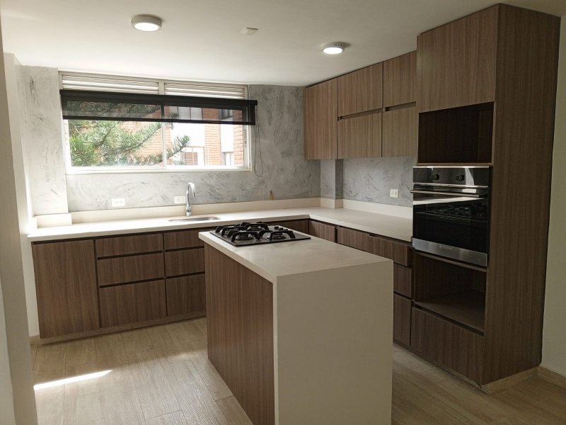 Apartamento disponible para Ambos en Medellin Poblado Foto numero 1