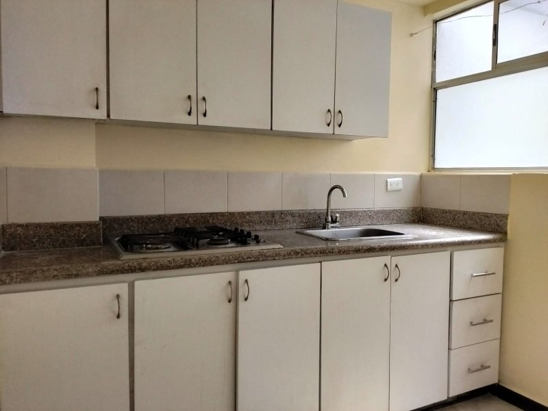 Apartamento disponible para Arriendo en Medellin Buenos Aires Foto numero 1