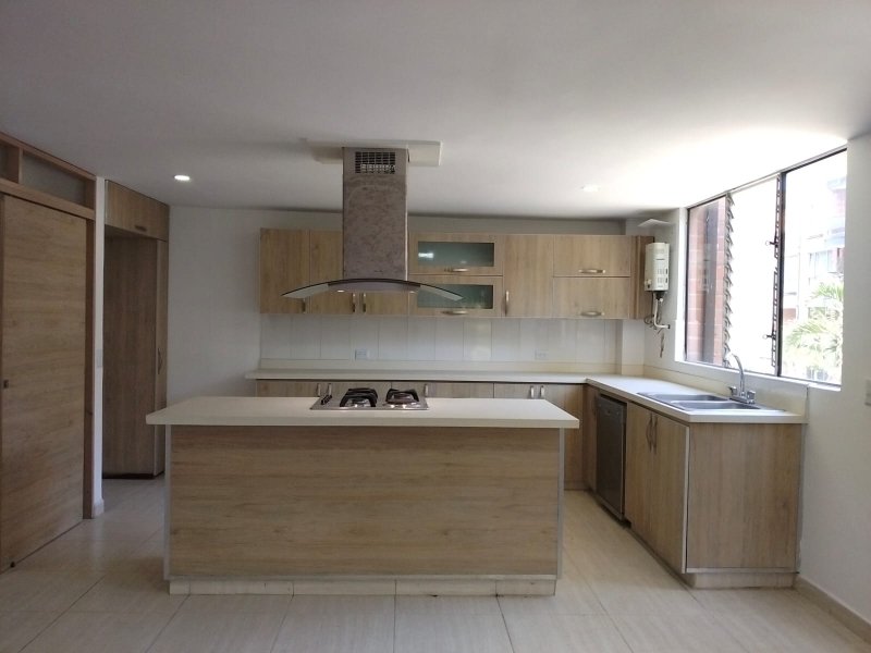Apartamento disponible para Arriendo en Medellin Envigado Foto numero 1