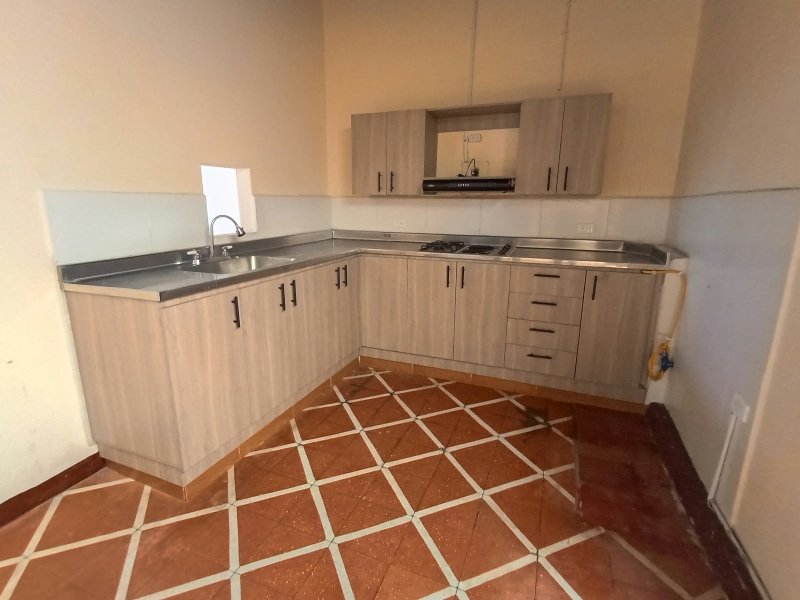Casa disponible para Arriendo en Medellin Belen Foto numero 1